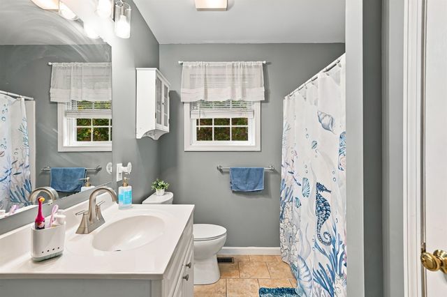 11 Burnham Avenue, Nashua, NH 03064