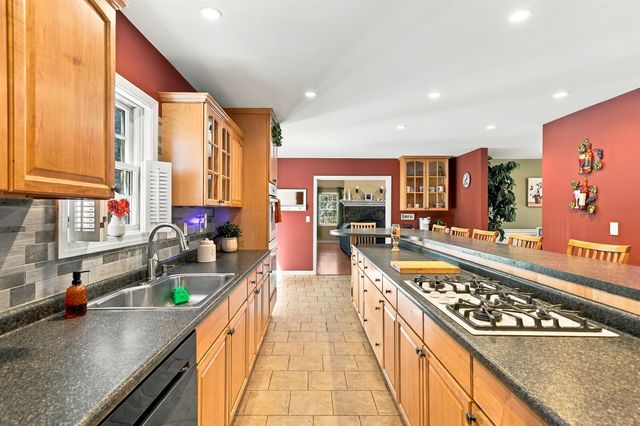 11 Burnham Avenue, Nashua, NH 03064