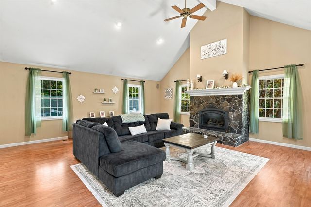 11 Burnham Avenue, Nashua, NH 03064