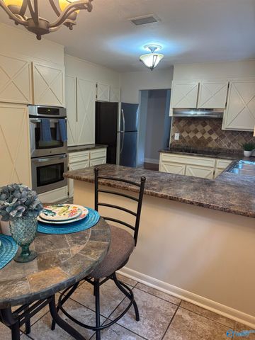 10106 Bluff Drive, Huntsville, AL 35803