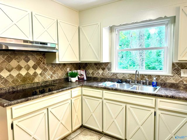 10106 Bluff Drive, Huntsville, AL 35803