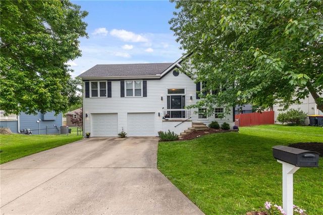 1709 Park Lane, Kearney, MO 64060