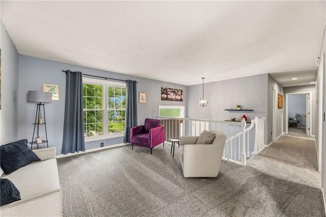 1709 Park Lane, Kearney, MO 64060