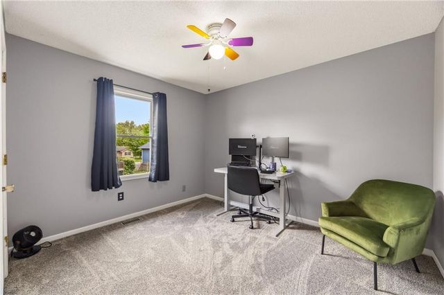 1709 Park Lane, Kearney, MO 64060