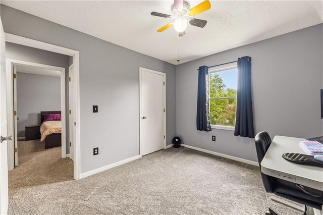 1709 Park Lane, Kearney, MO 64060