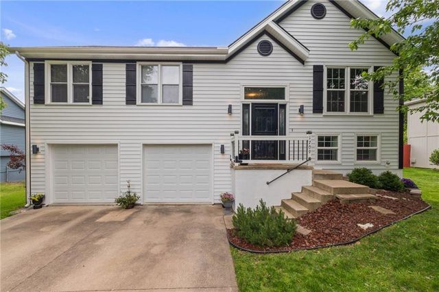 1709 Park Lane, Kearney, MO 64060