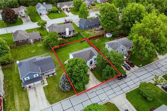 1709 Park Lane, Kearney, MO 64060