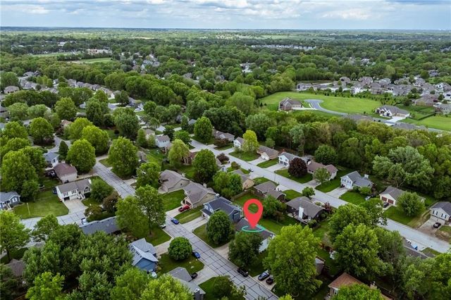 1709 Park Lane, Kearney, MO 64060