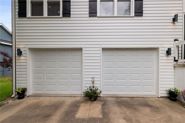 1709 Park Lane, Kearney, MO 64060