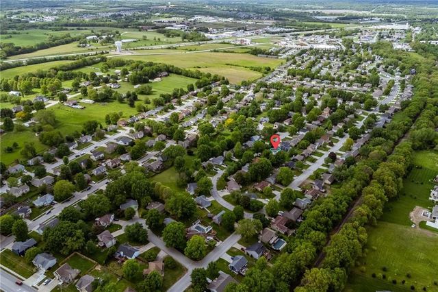 1709 Park Lane, Kearney, MO 64060