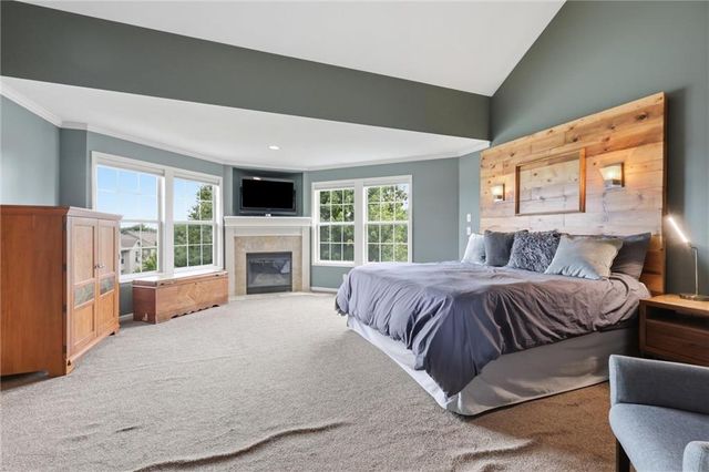5911 Theden Street, Shawnee, KS 66218