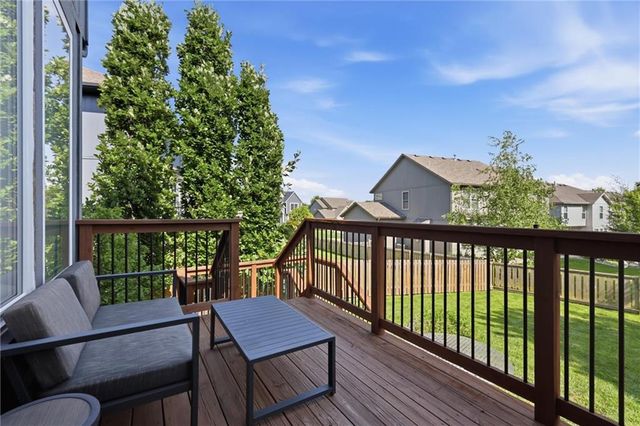 5911 Theden Street, Shawnee, KS 66218