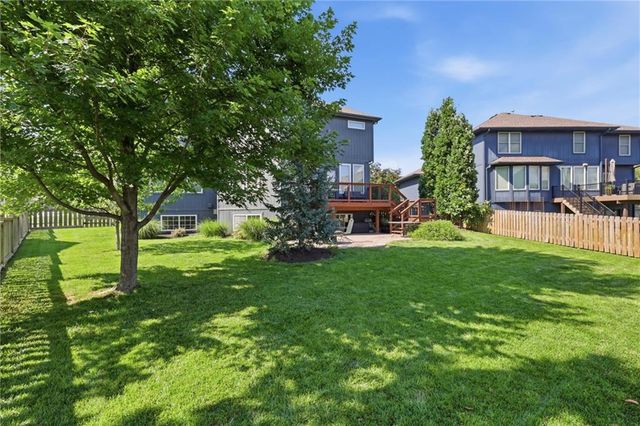 5911 Theden Street, Shawnee, KS 66218