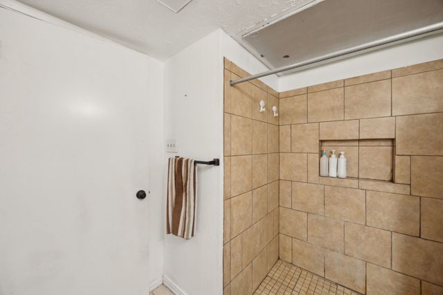 3812 Longmeadow Way, Fort Worth, TX 76133