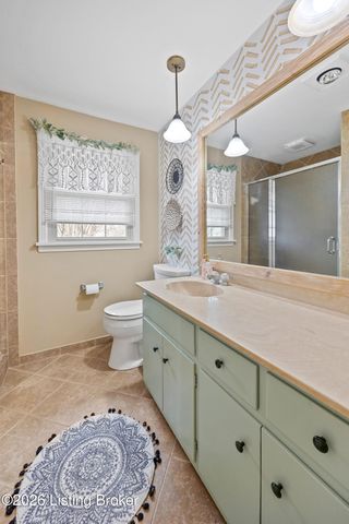 10204 Hearthstone Ct, Louisville, KY 40272