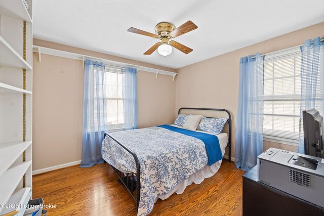 10204 Hearthstone Ct, Louisville, KY 40272