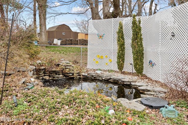 10204 Hearthstone Ct, Louisville, KY 40272