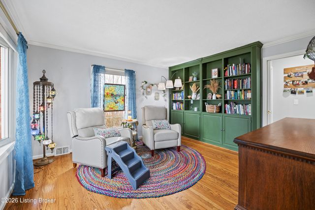 10204 Hearthstone Ct, Louisville, KY 40272