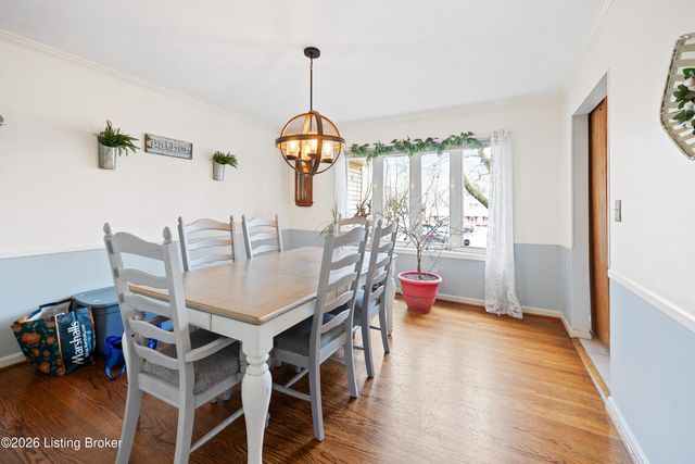 10204 Hearthstone Ct, Louisville, KY 40272