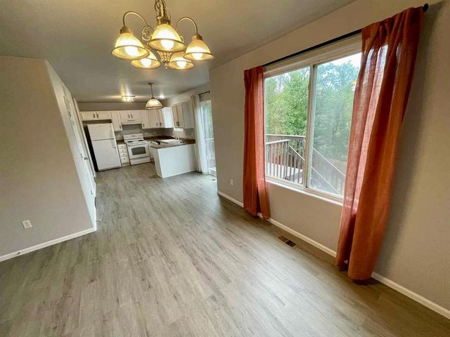 213 Audubon Drive, Colorado Springs, CO 80910