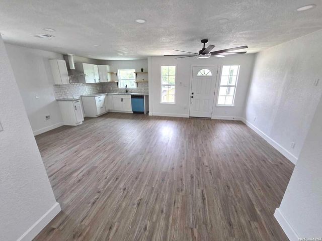 12719 SKYLINE BLVD, San Antonio, TX 78217