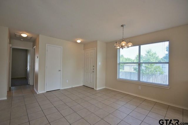 703 Memory Ln, Whitehouse, TX 75791