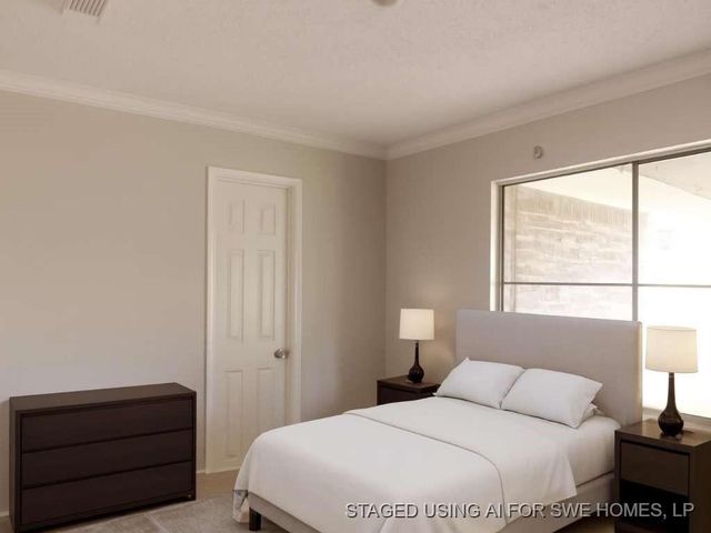 601 N 12th Street, La Porte, TX 77571