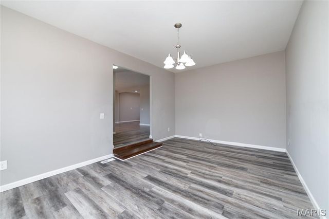 700 Sherwood Drive, Florissant, MO 63031