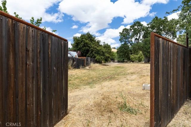 2761 Chaparral Lane, Paso Robles, CA 93446