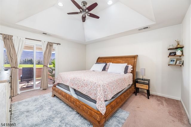 5 Bramble Ct, Hardyston Twp., NJ 07419