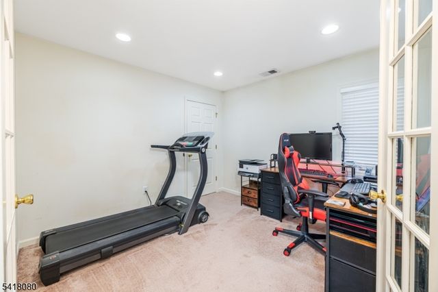 5 Bramble Ct, Hardyston Twp., NJ 07419