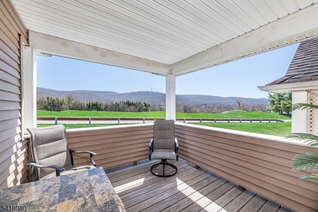5 Bramble Ct, Hardyston Twp., NJ 07419