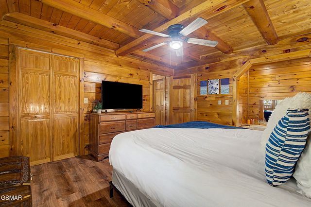 2882 Easy Street, Sevierville, TN 37862