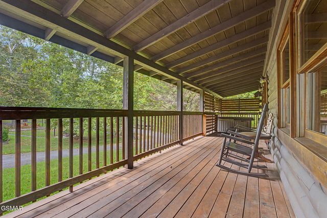 2882 Easy Street, Sevierville, TN 37862