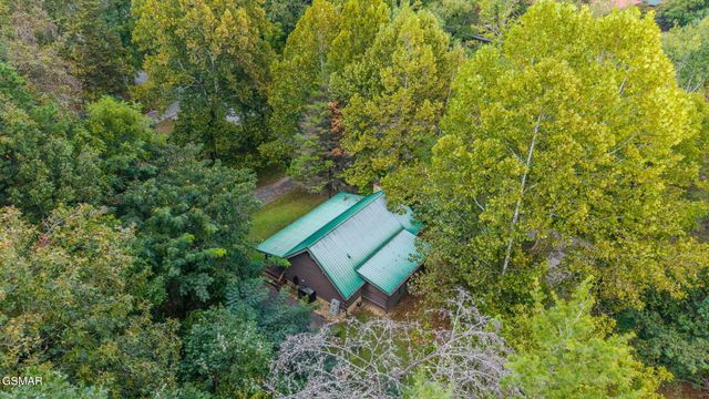 2882 Easy Street, Sevierville, TN 37862