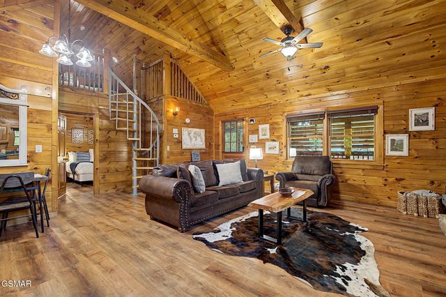 2882 Easy Street, Sevierville, TN 37862
