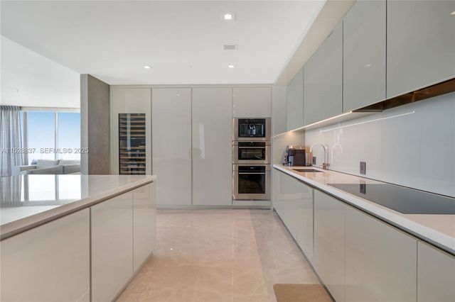 18975 Collins Avenue 2000, Sunny Isles Beach, FL 33160
