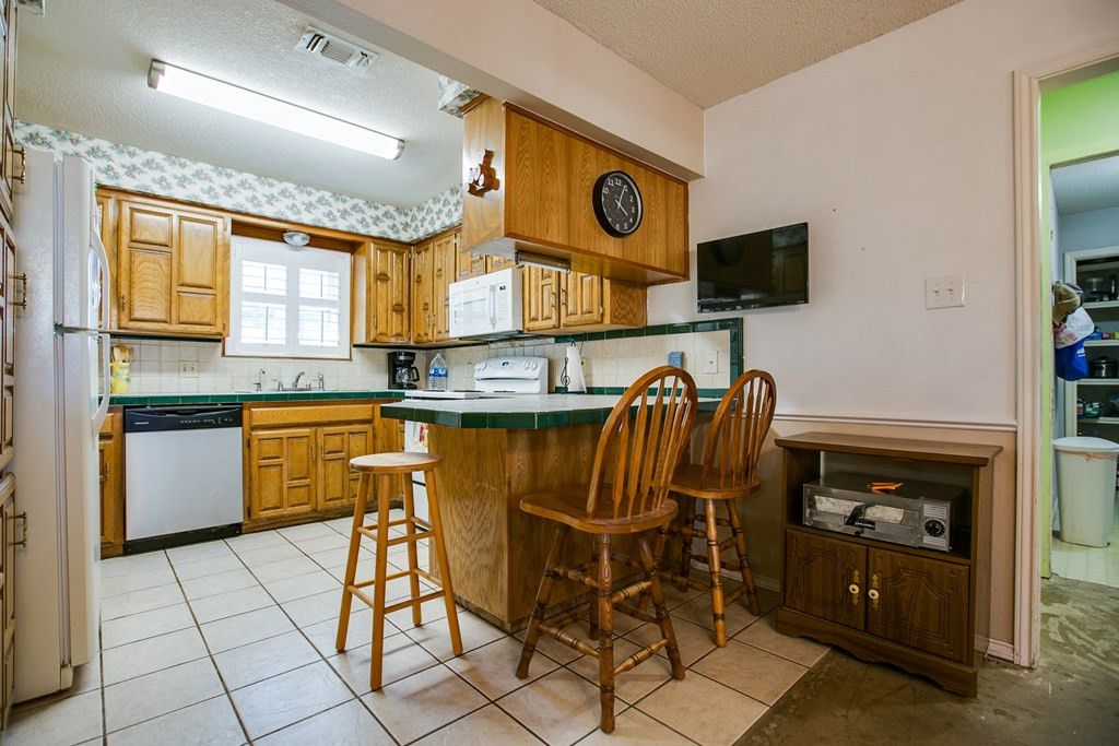 Image 10 of property listing at 1110 Anthony Drive, San Angelo, TX 76905