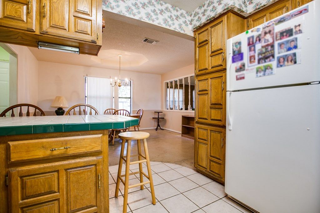 Image 14 of property listing at 1110 Anthony Drive, San Angelo, TX 76905