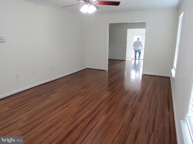 35 BEEKMAN PL, Charles Town, WV 25414
