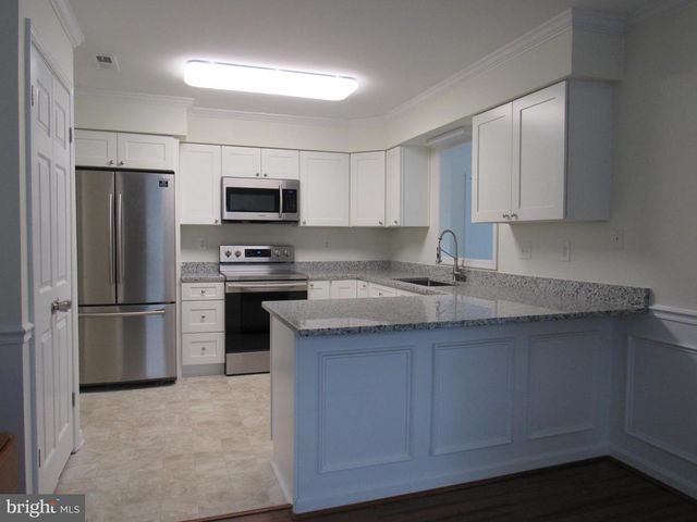 35 BEEKMAN PL, Charles Town, WV 25414