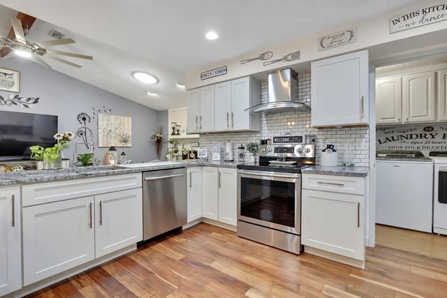 8098 SHORECREST COURT, Spring Hill, FL 34606