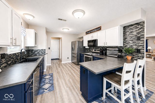 4718 Deacon Lane, Indianapolis, IN 46237