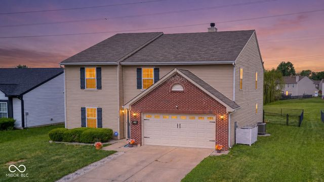 4718 Deacon Lane, Indianapolis, IN 46237