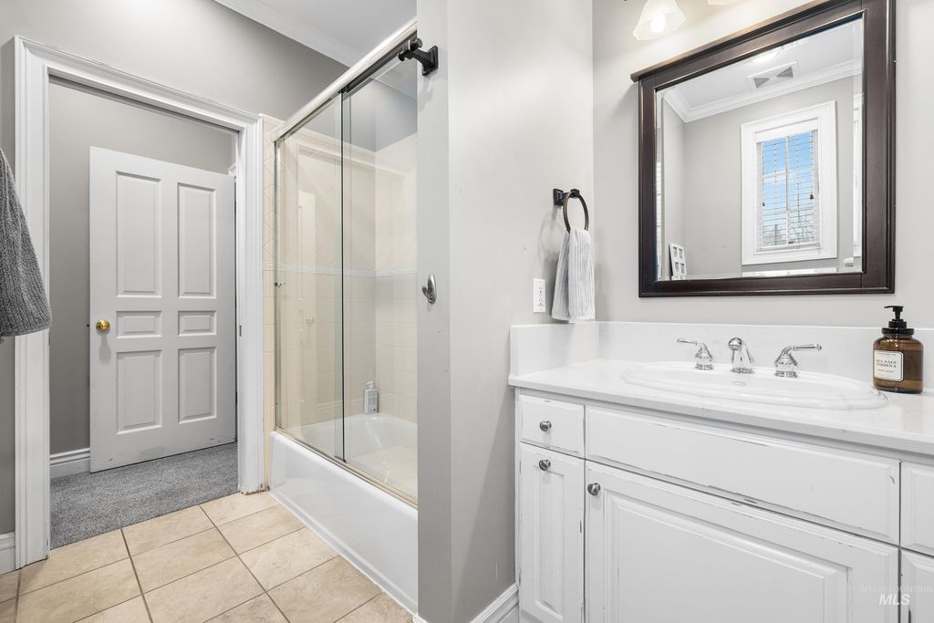 3075 W Balata Ct, Meridian, ID 83646 photo 24