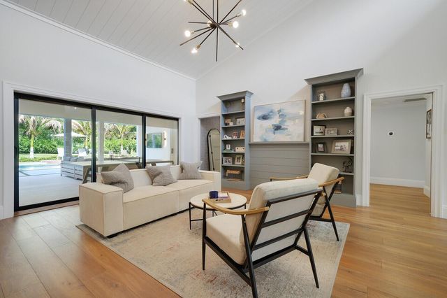 19526 W Trails End Terrace, Jupiter, FL 33458