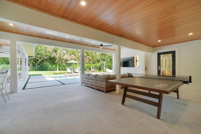 19526 W Trails End Terrace, Jupiter, FL 33458