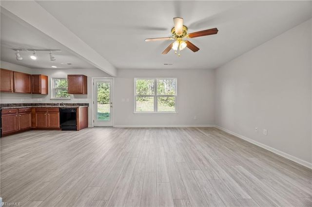 103 Taylors Court, Burlington, NC 27217