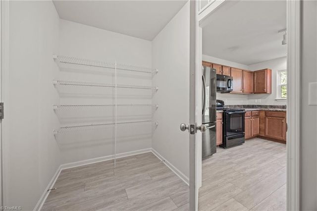 103 Taylors Court, Burlington, NC 27217