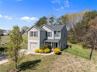 103 Taylors Court, Burlington, NC 27217